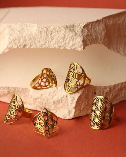 Bague géométrie sacrée - Nœud de Sorcière