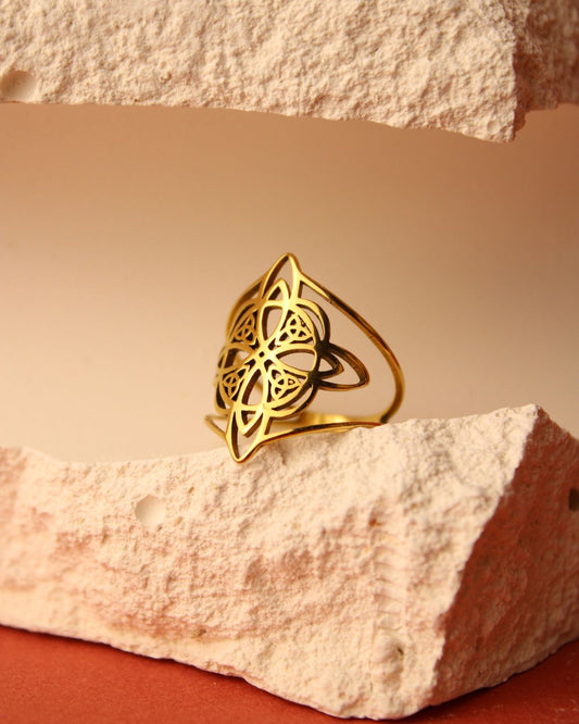 Bague géométrie sacrée - Nœud de Sorcière
