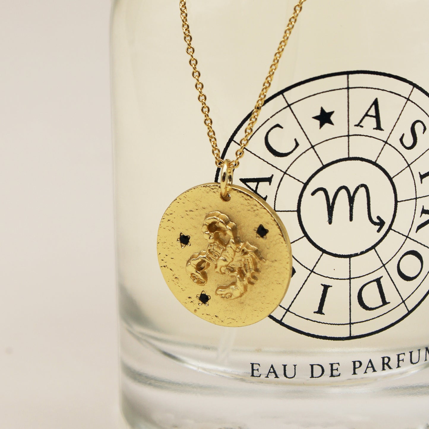 Le Coffret: Parfum et Collier Scorpion